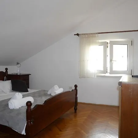 Appartement In With Sea View, Balcony, Air Conditioning, Wifi 5132-6 Dugi Rat