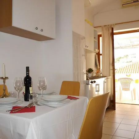 Appartement In With Sea View, Balcony, Air Conditioning, Wifi 5132-6 Dugi Rat